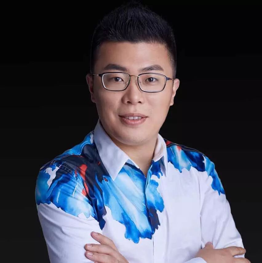 移动公司工作服图片_移动公司上班照片_移动公司图片营业厅