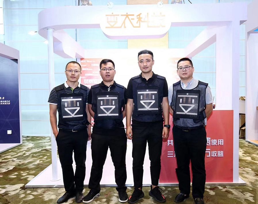 移动公司工作服图片_移动公司图片营业厅_移动公司上班照片