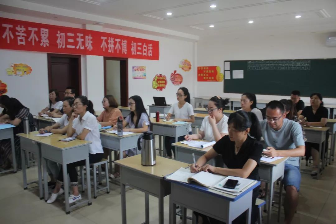 现在进行时态导入_现在进行时的幽默导入_现在进行时讲课怎么引入